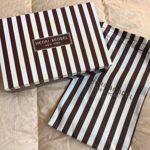 Henri Bendel dog squeak toy - Picture 3 of 5